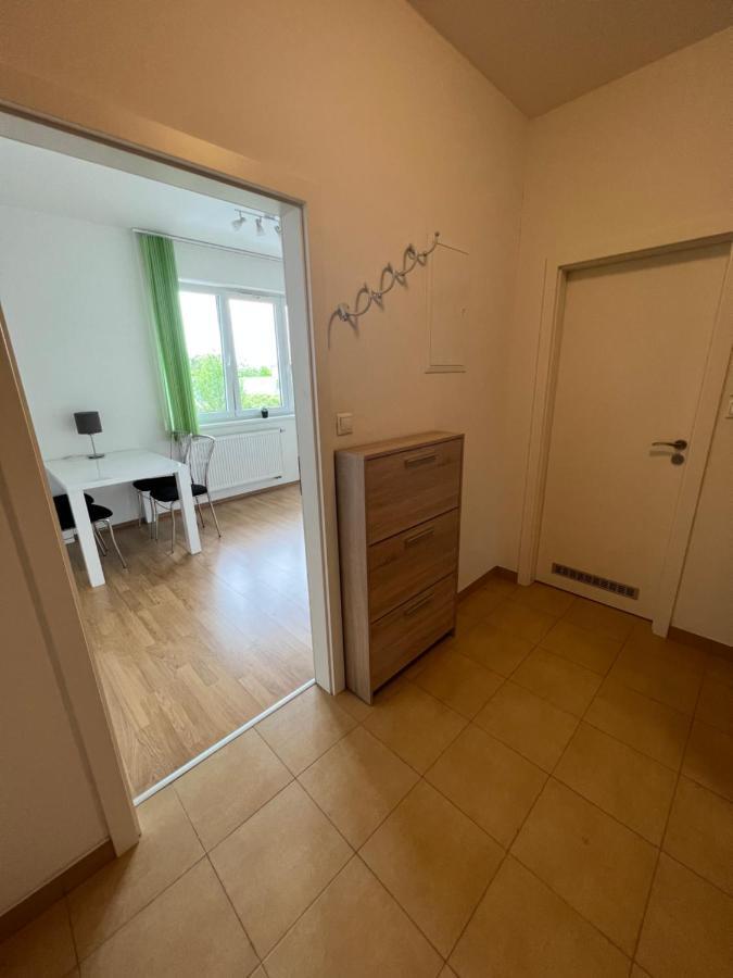 Apartment Prague-2 Rooms Free Parking Exteriör bild