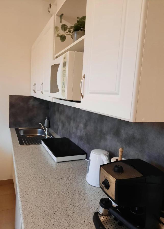 Apartment Prague-2 Rooms Free Parking Exteriör bild